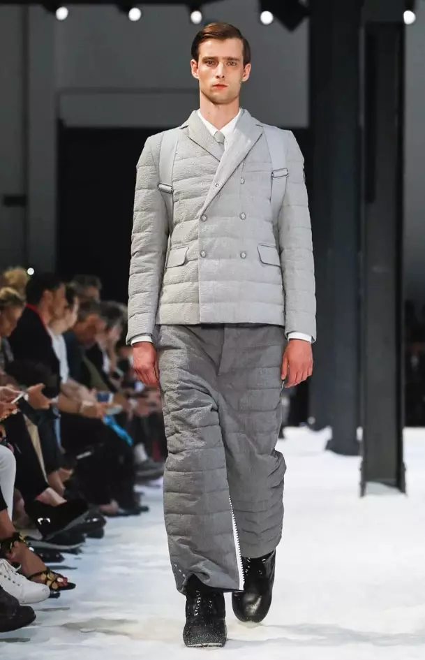 MONCLER GAMME BLEU FÉRFI RUHA, 2018. TAVASZI NYÁR MILAN50