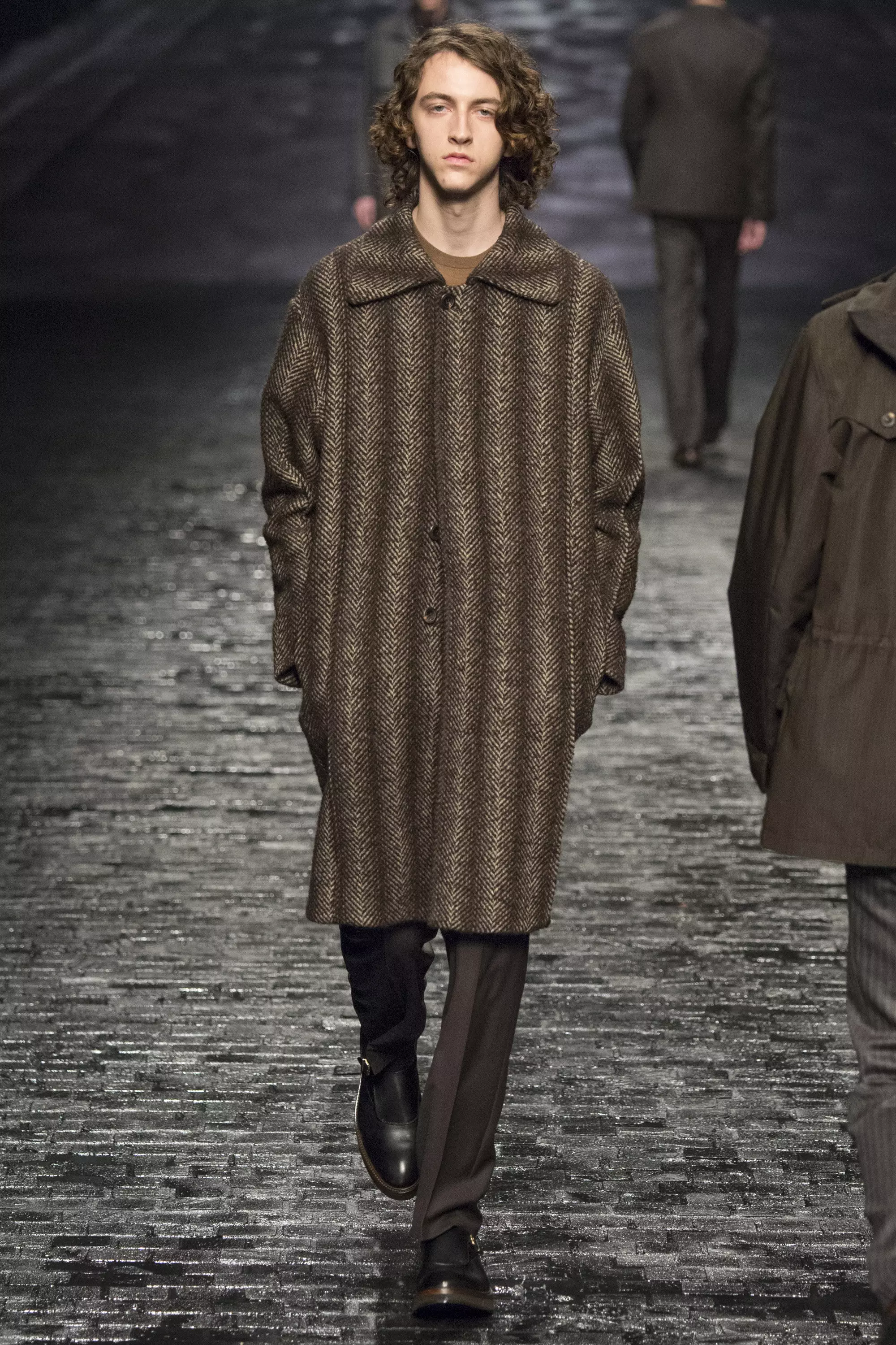 Corneliani FW 2016 Милан (27)