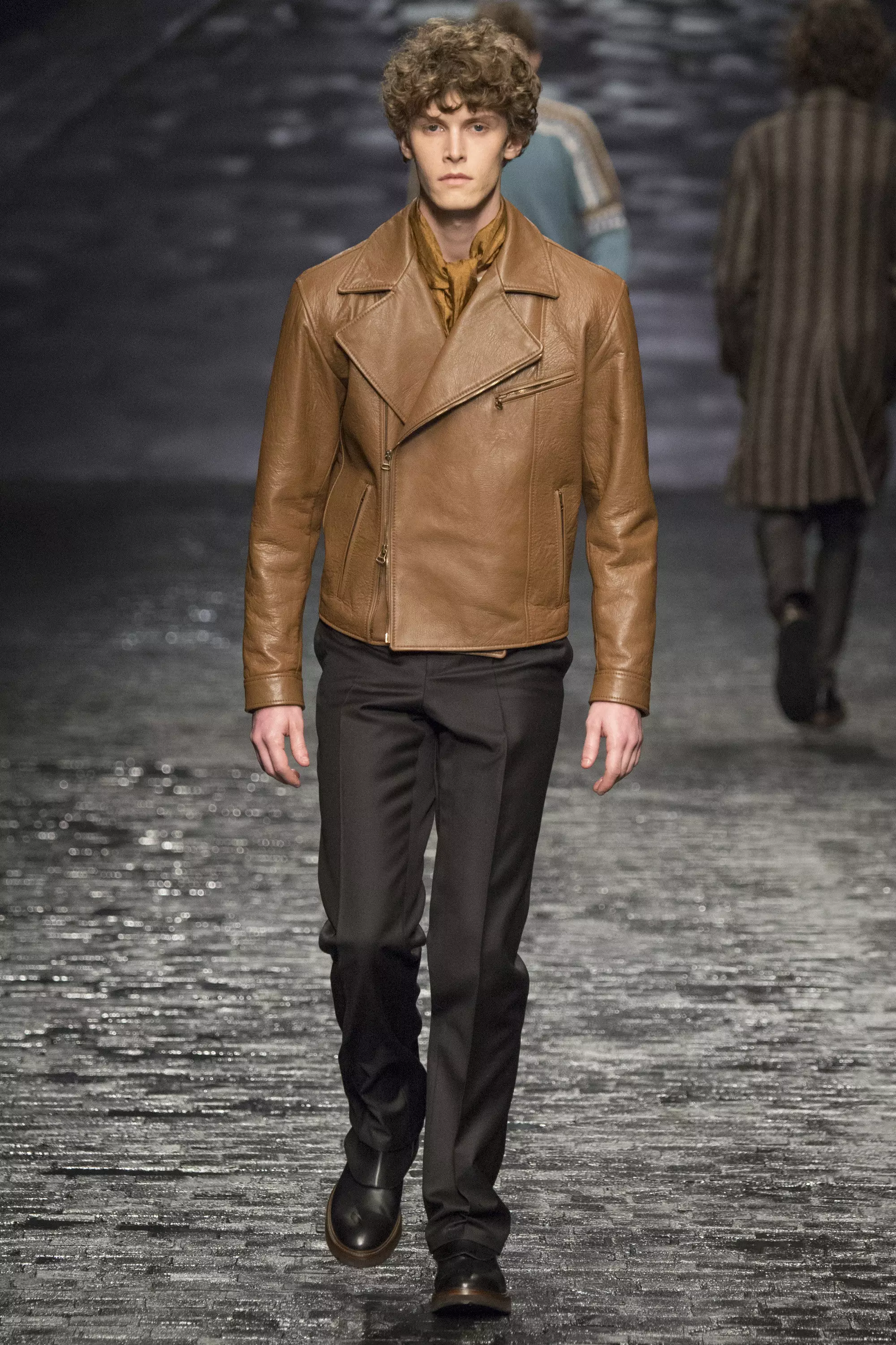 Corneliani FW 2016 Միլան (29)