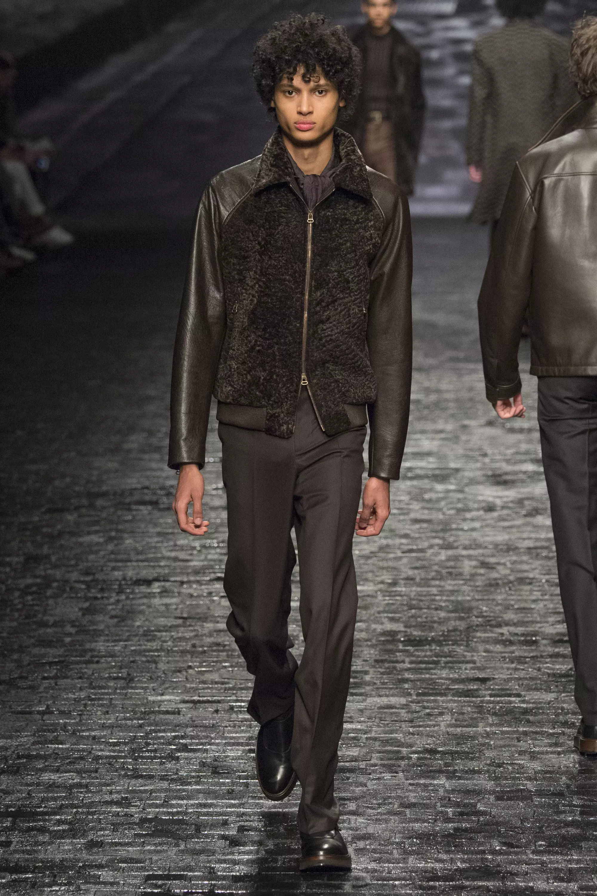 Corneliani FW 2016 Милан (35)