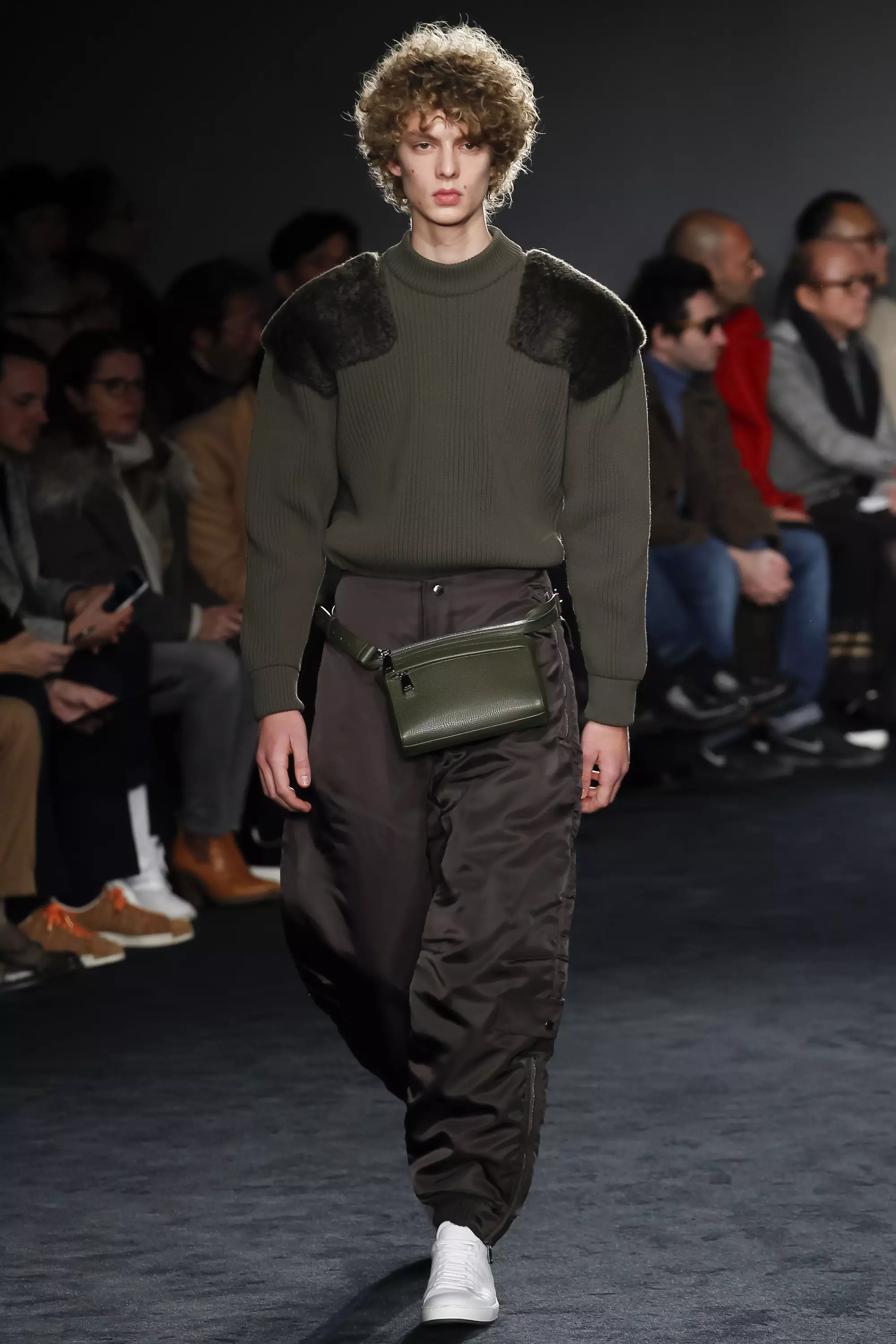 جيل ساندر FW 16 ميلان (7)