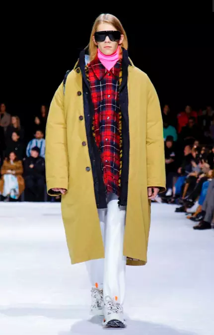 BALENCIAGA WAKONZEKERA KUVALA FALL WINTER 2018 PARIS3