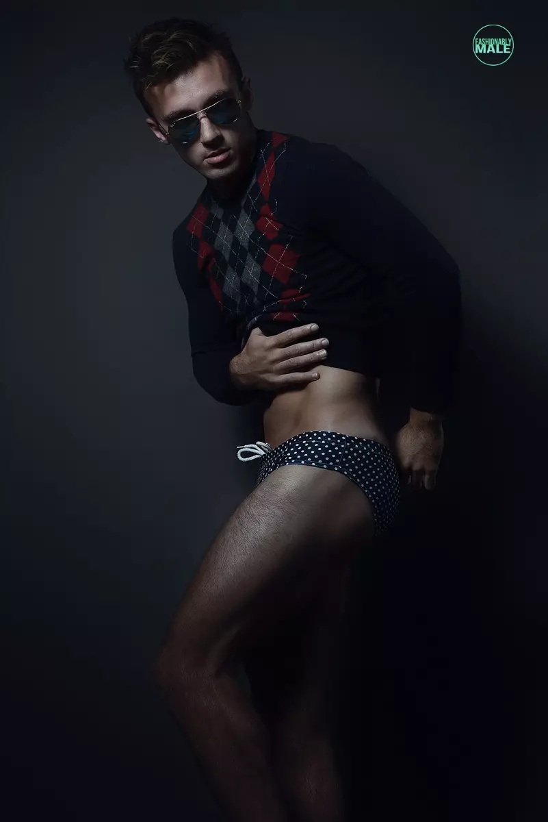 Bradley B. af Armando Adajar for Fashionably Male5