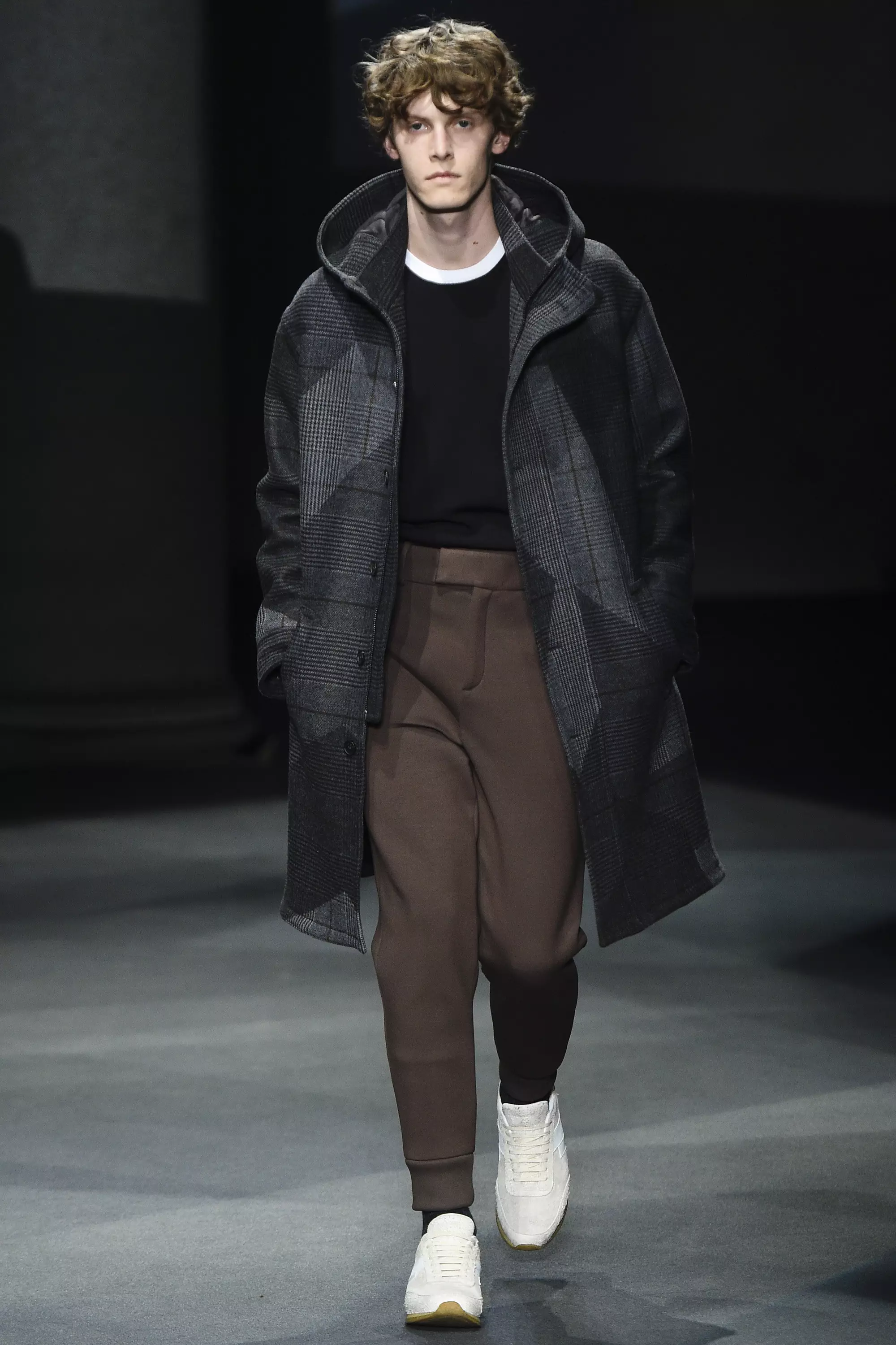 Neil Barrett FW 16 Milan (27)