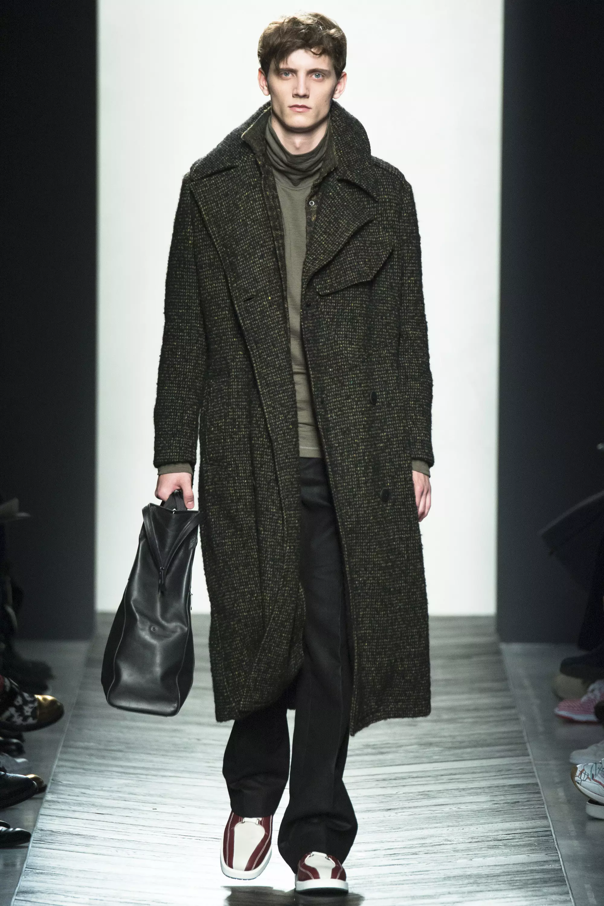 Bottega Veneta FW 16 မီလန် (၁၈)၊