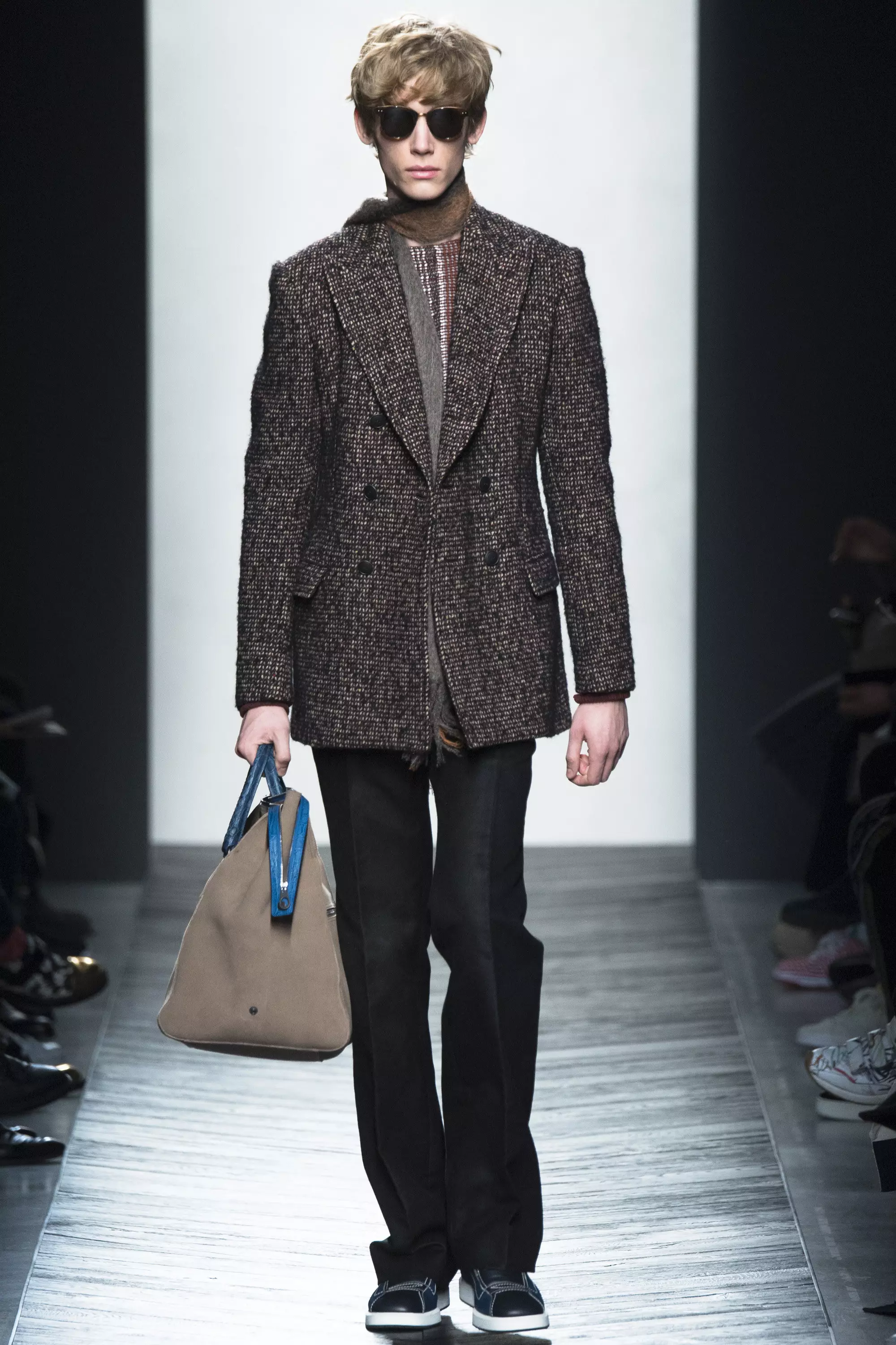 Bottega Veneta FW 16 မီလန် (၁၉)၊