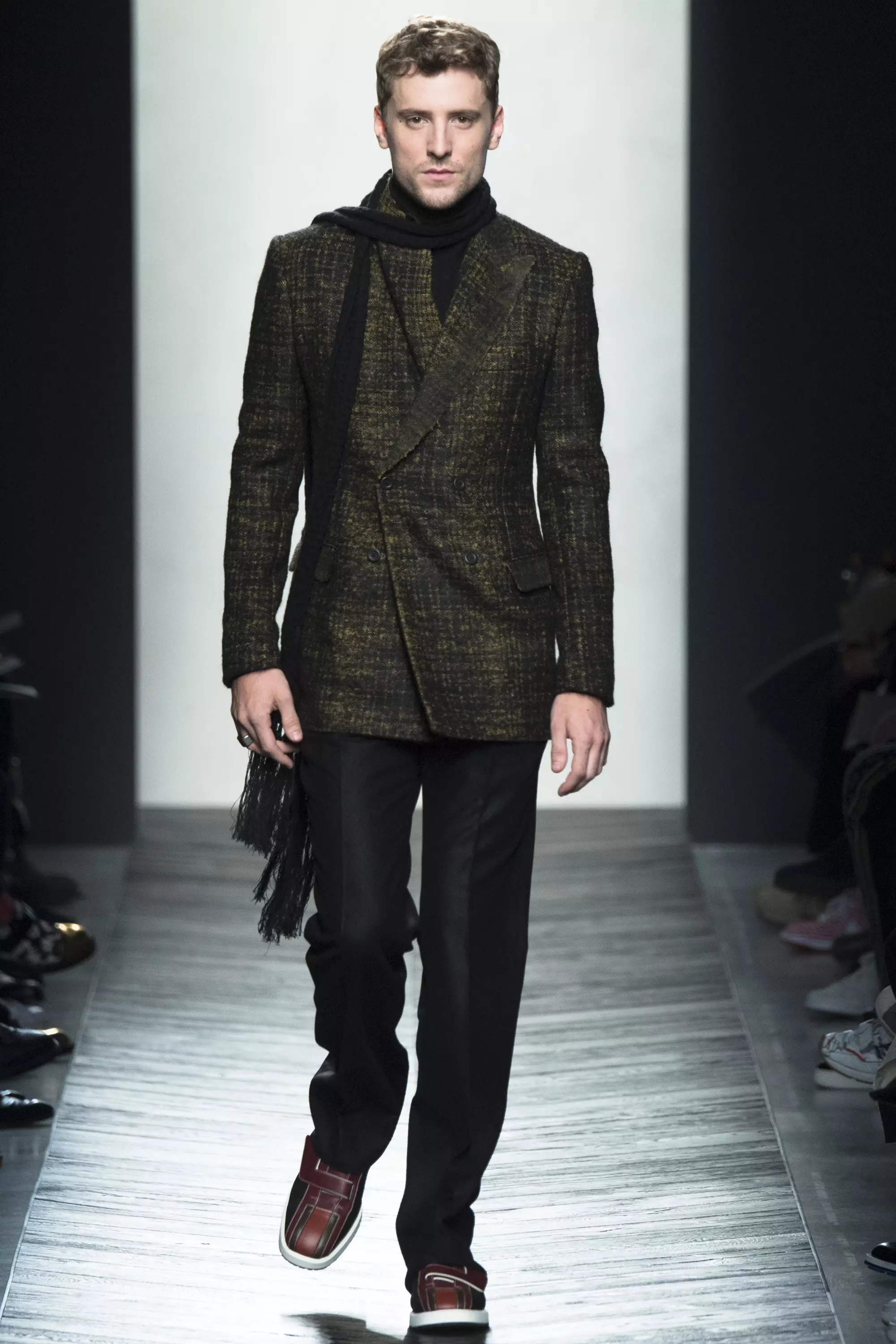 Bottega Veneta FW 16 මිලාන් (38)