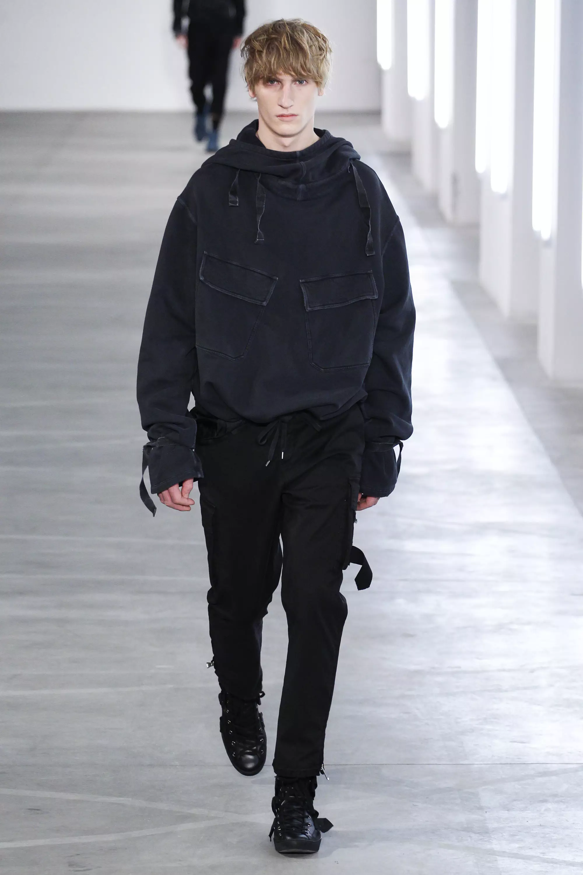 No21 FW 16 მილანი (31)