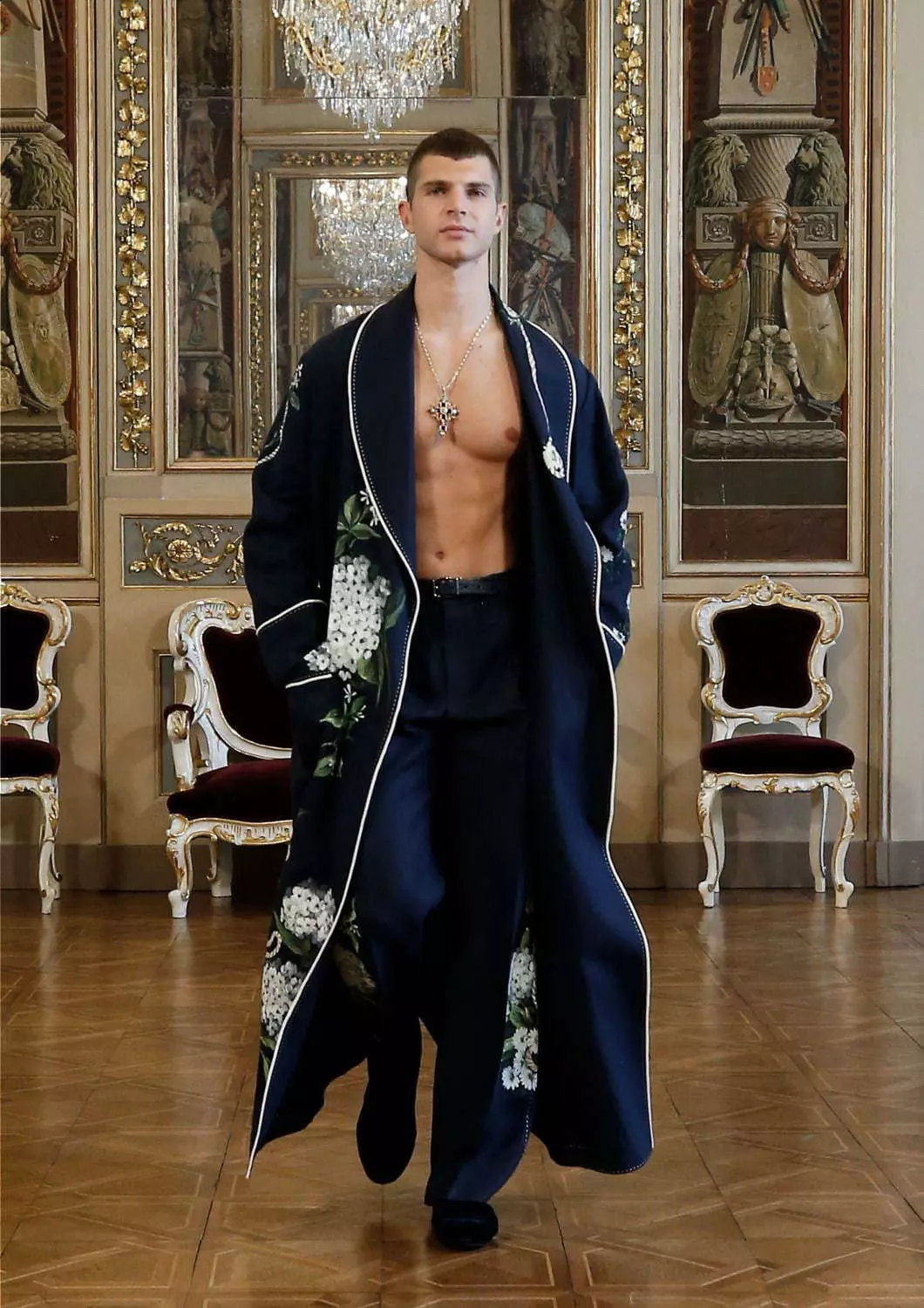 Dolce & Gabbana Alta Sartoria Menswear Collection Julayi 2020 53602_26