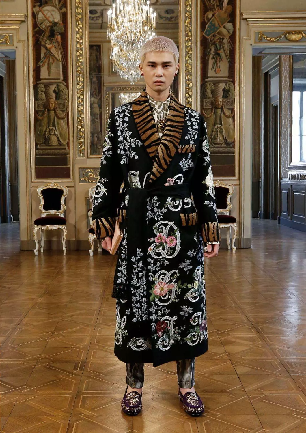 „Dolce & Gabbana Alta Sartoria“ vyriškų drabužių kolekcija, 2020 m. liepos mėn 53602_51