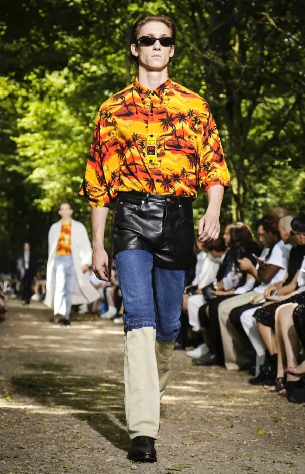 “BALENCIAGA MENSWEAR SPRING SUMMER 2018 PARIS47”