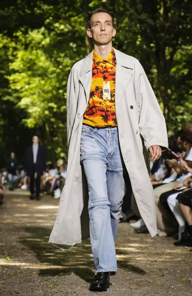 BALENCIAGA MENSWEAR SPRING SUMMER 2018 PARIS 48