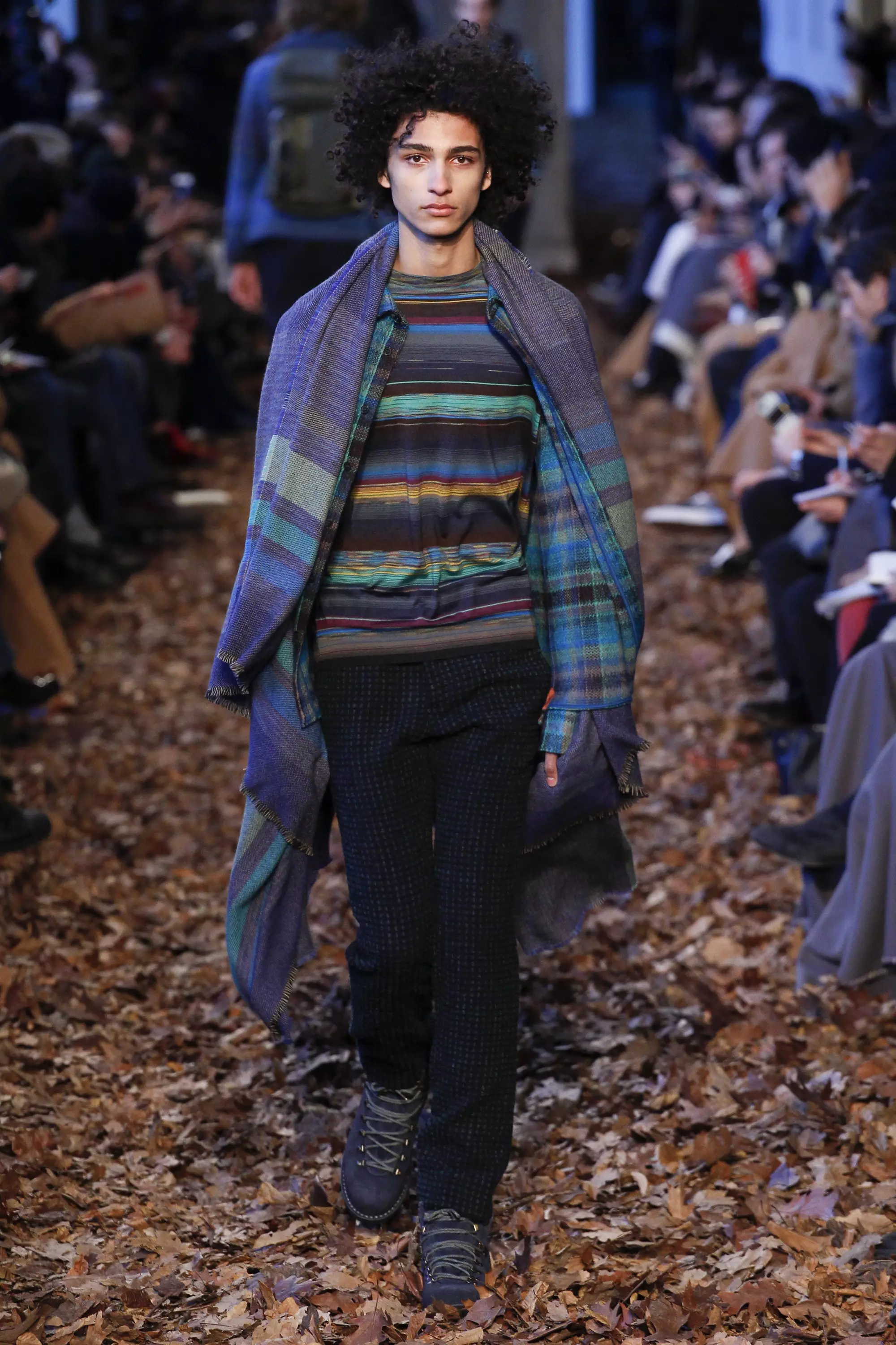 Missoni FW 16 မီလန် (၁၉)၊