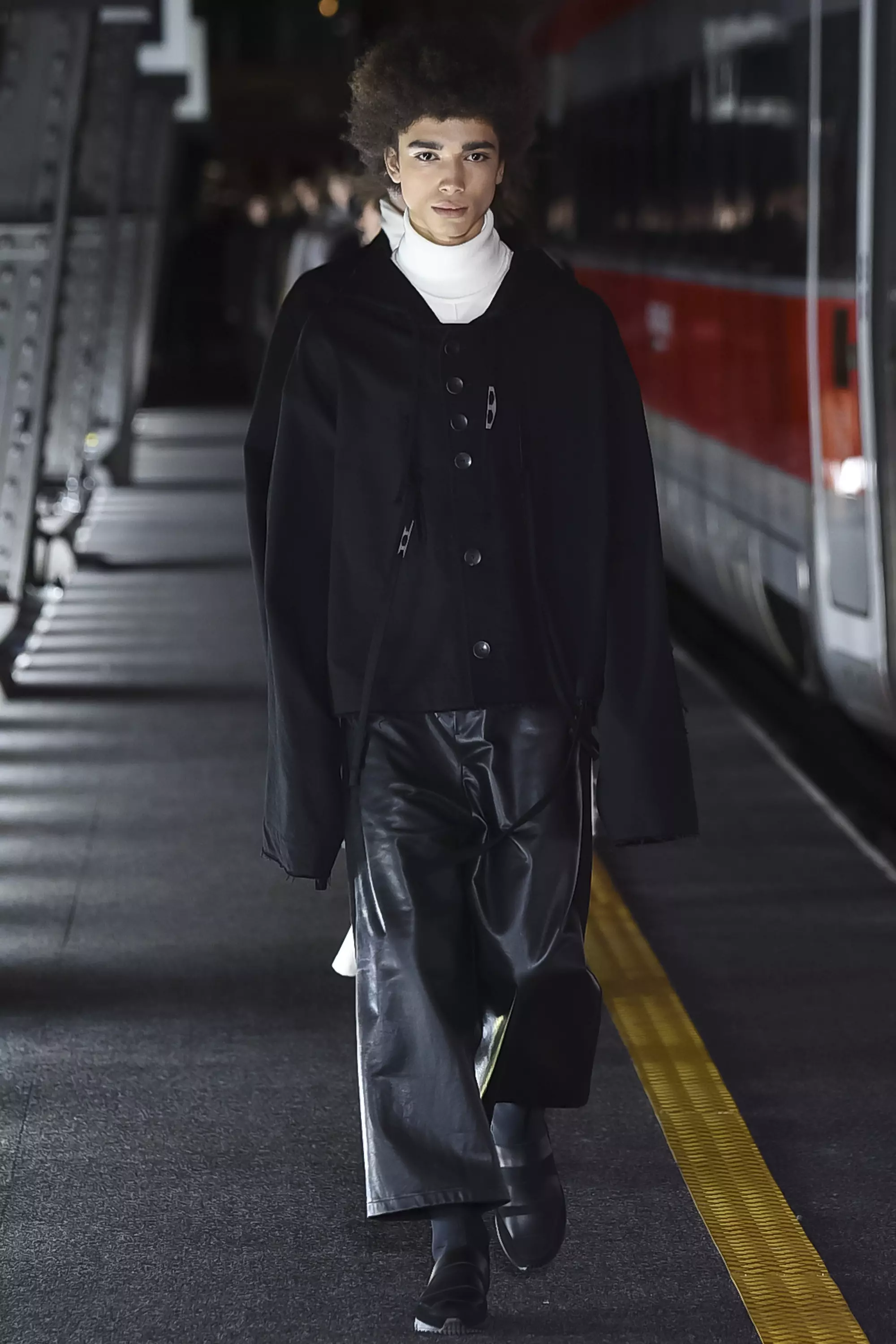 Damir Doma FW 16 मिलान (30)