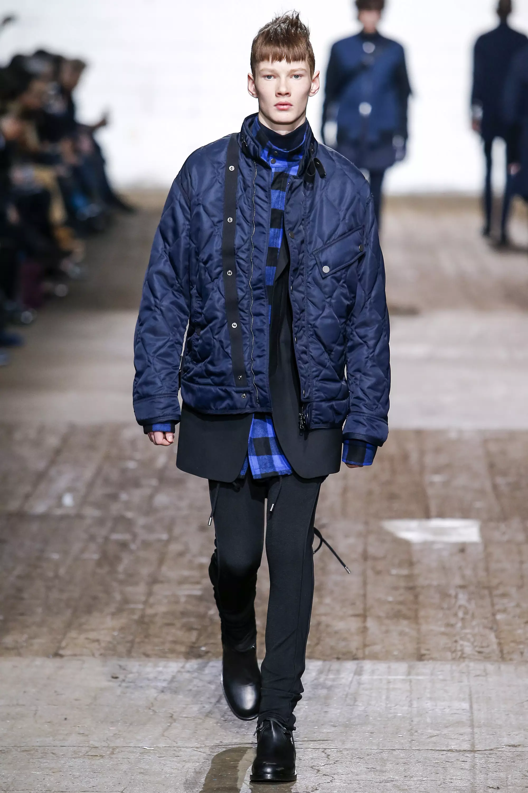 Дизель қара алтын FW 16 Милан (10)