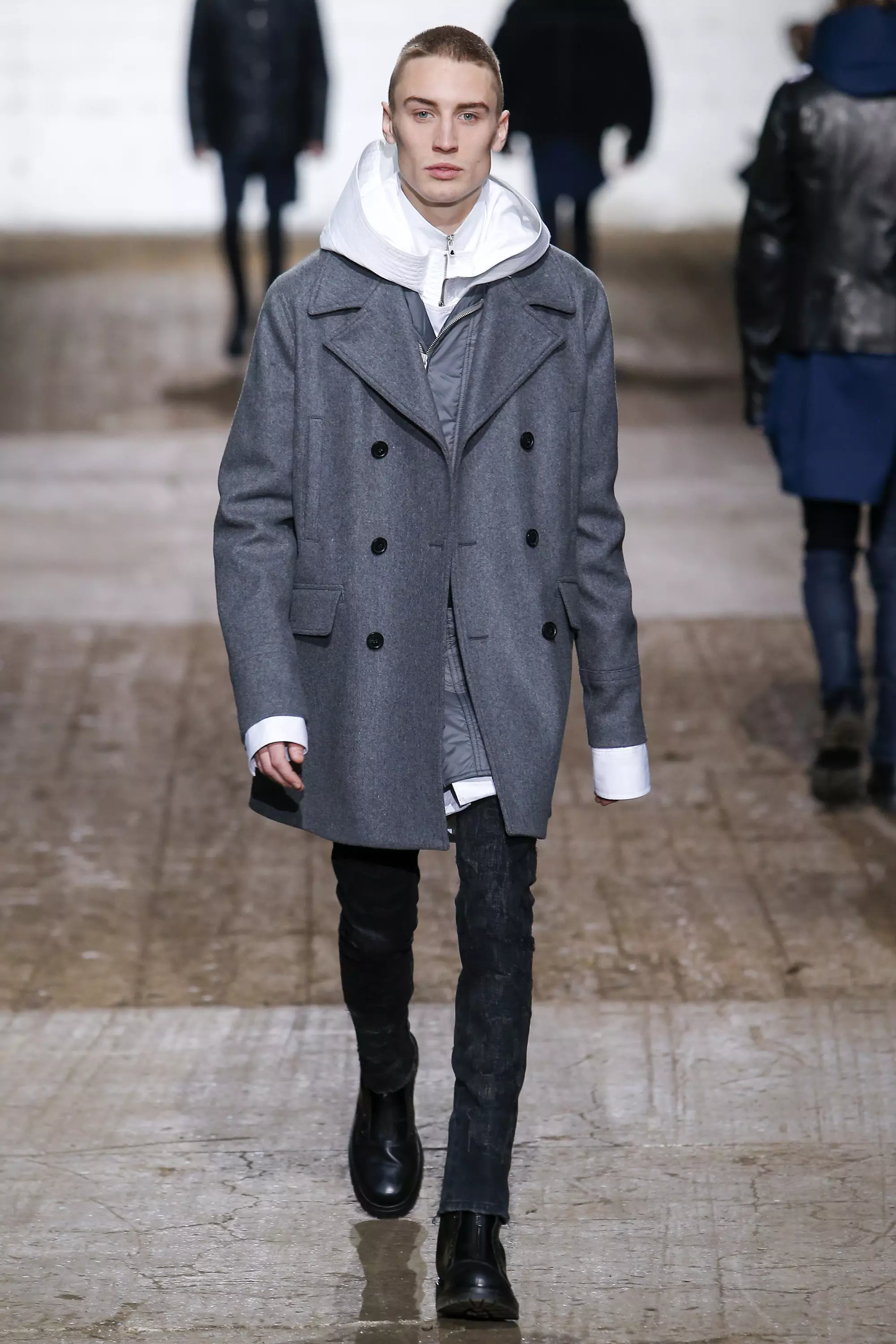 Дизель Черное золото FW 16 Милан (26)