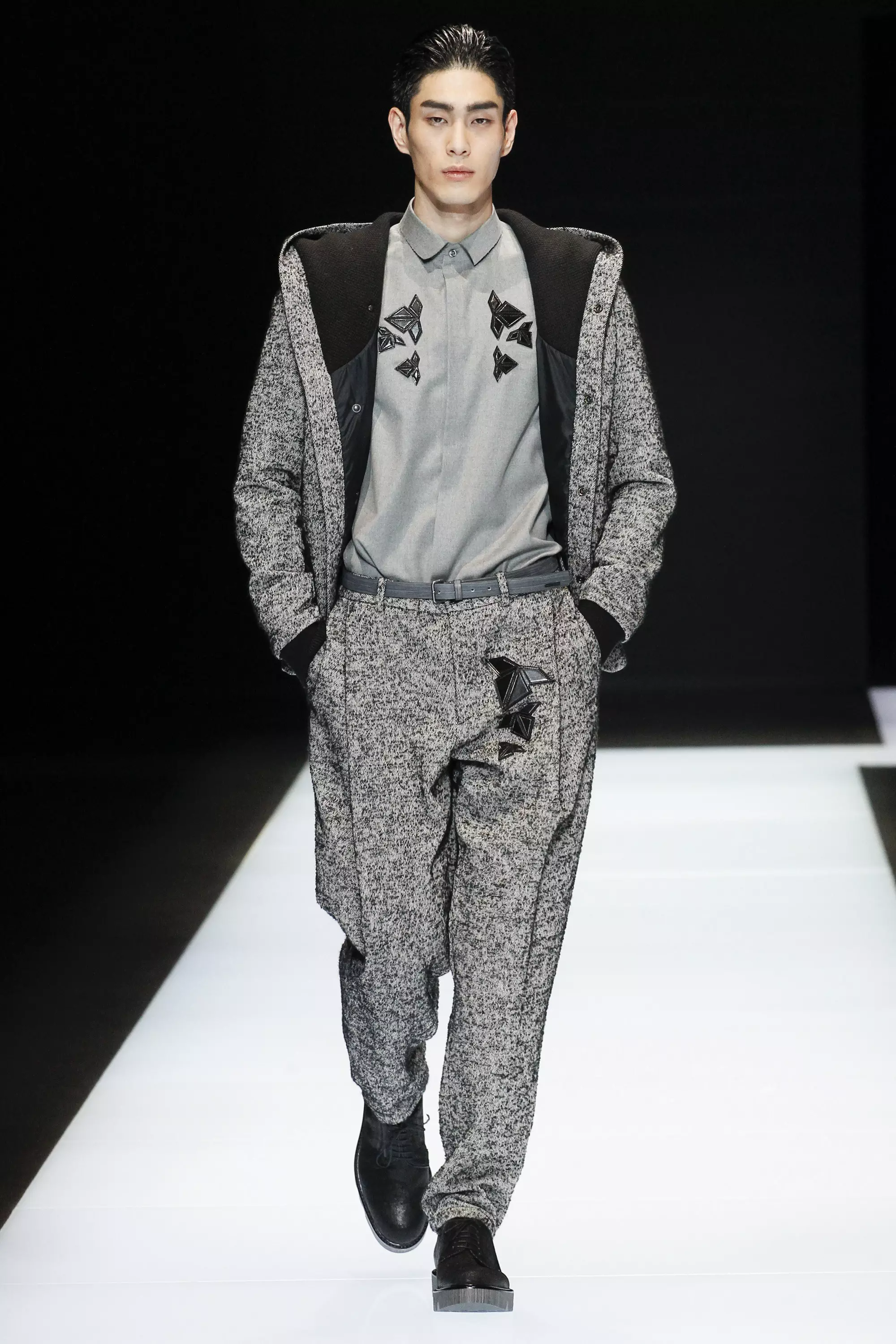 Emporio Armani FW 16 မီလန် (၂၂)၊