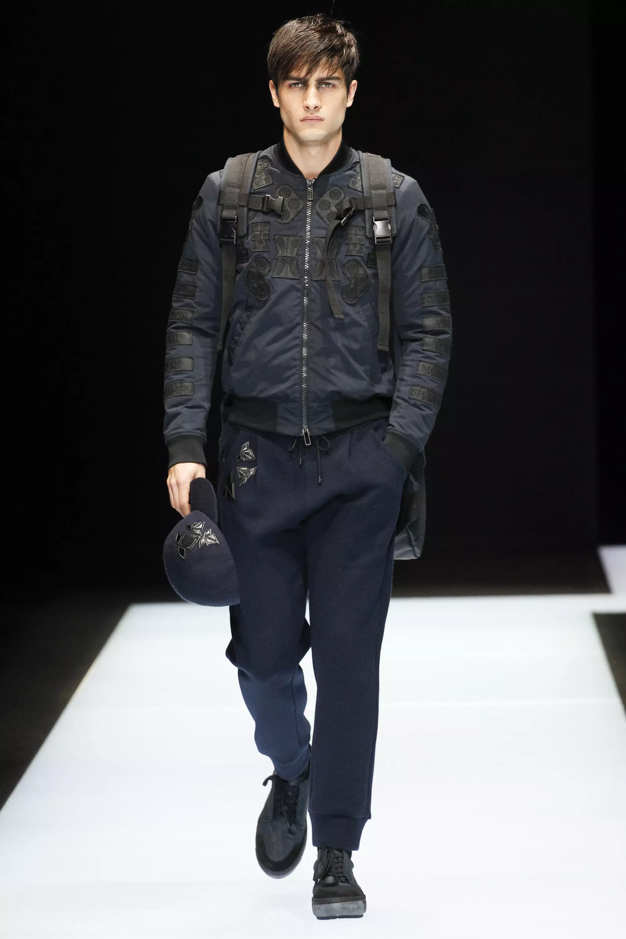 Emporio Armani FW 16 Милан (54)