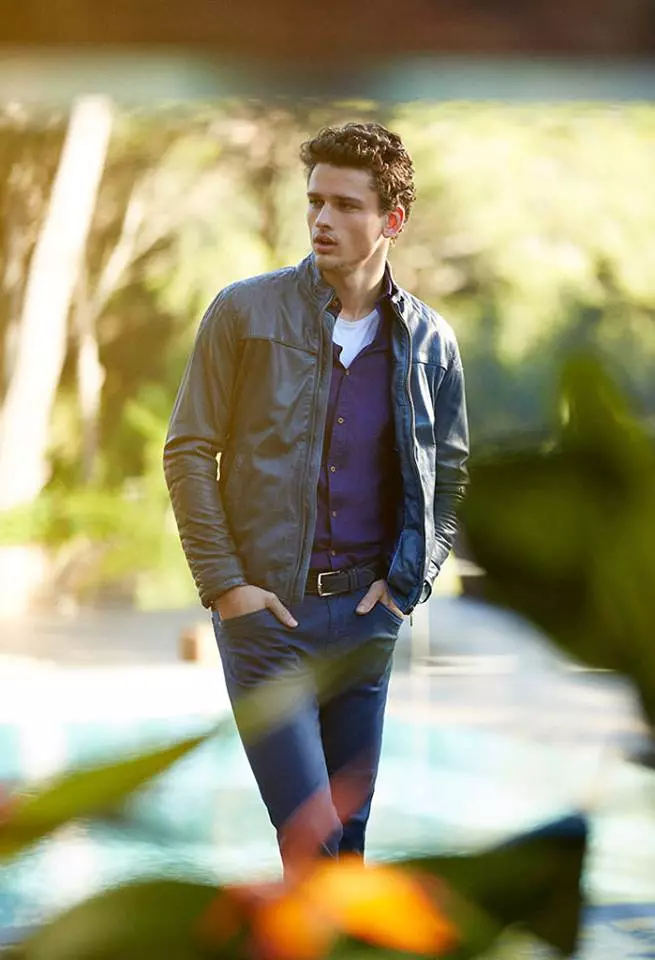 www.massimodutti.com இல் ஆண்கள் சேகரிப்பைக் கண்டறியவும்