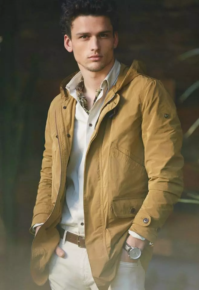 www.massimodutti.com இல் ஆண்கள் சேகரிப்பைக் கண்டறியவும்