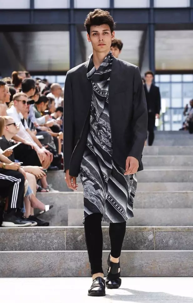 ISSEY MIYAKE MEN גברים אביב קיץ 2018 פריז13