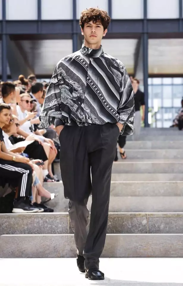 ISSEY MIYAKE VĪRIEŠU APĢĒRBS PAVASARA VASARAS 2018 PARIS18