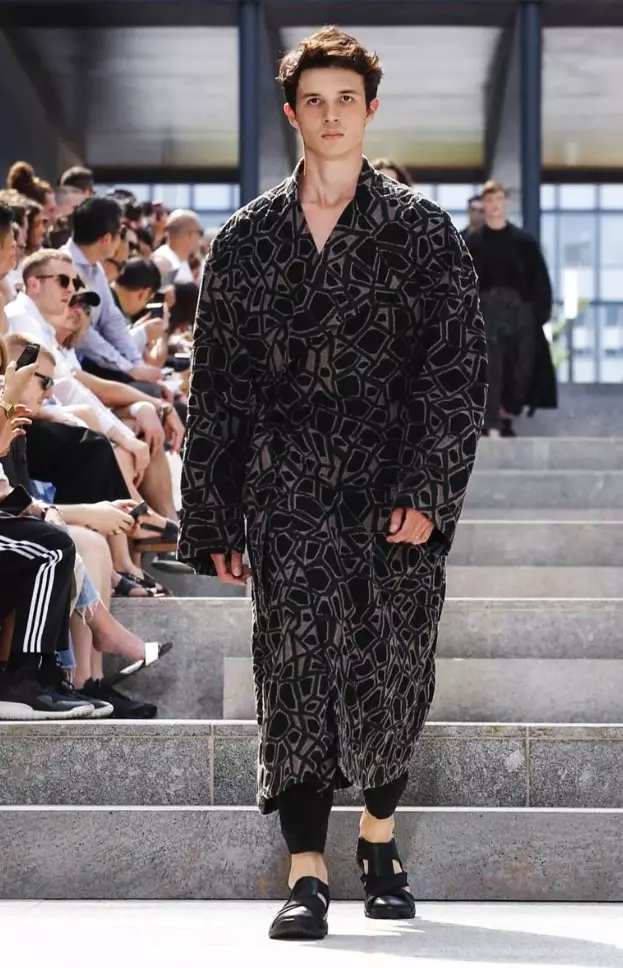 ISSEY MIYAKE MEN MENSWEAR SPRINGSIMMER 2018 PARIS21