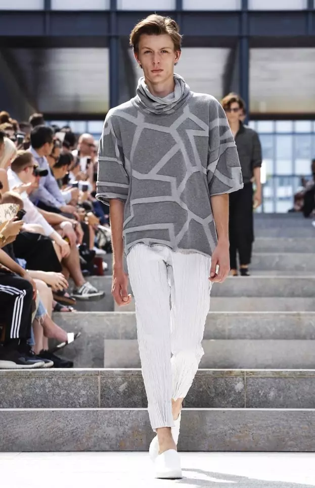 ISSEY MIYAKE MEN גברים אביב קיץ 2018 PARIS33