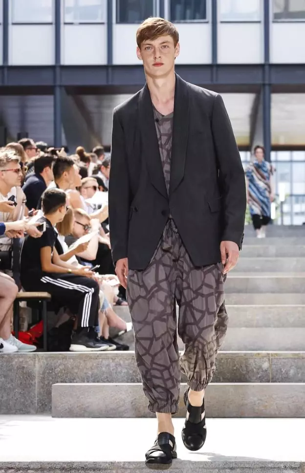 VYRIŠKAI ISSEY MIYAKE VYRIŠKAI 2018 m. PAVASARIO VASARA PARIS39