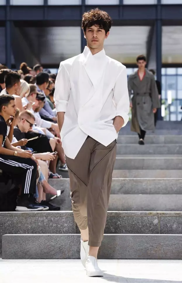 ISSEY MIYAKE MENSWEAR MENSWEAR SPRING SUMMER 2018 PARIS49