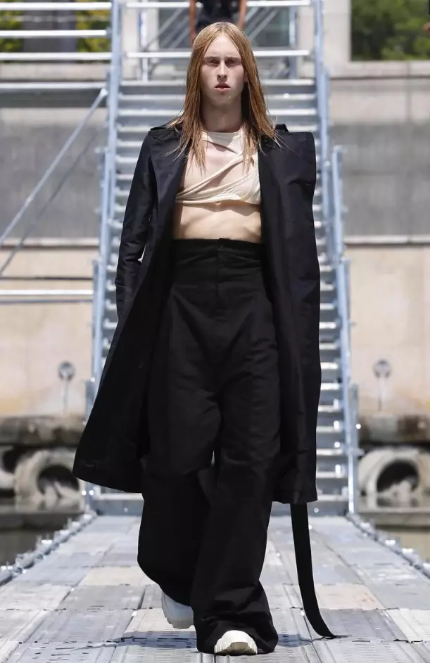 RICK OWENS HERRKLÄDER VÅR SOMMAR 2018 PARIS10