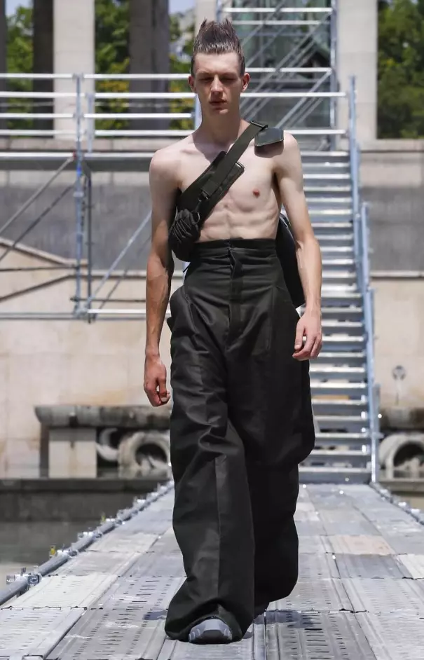 RICK OWENS MENSWEAR SPRINGSIMMER 2018 PARIS18