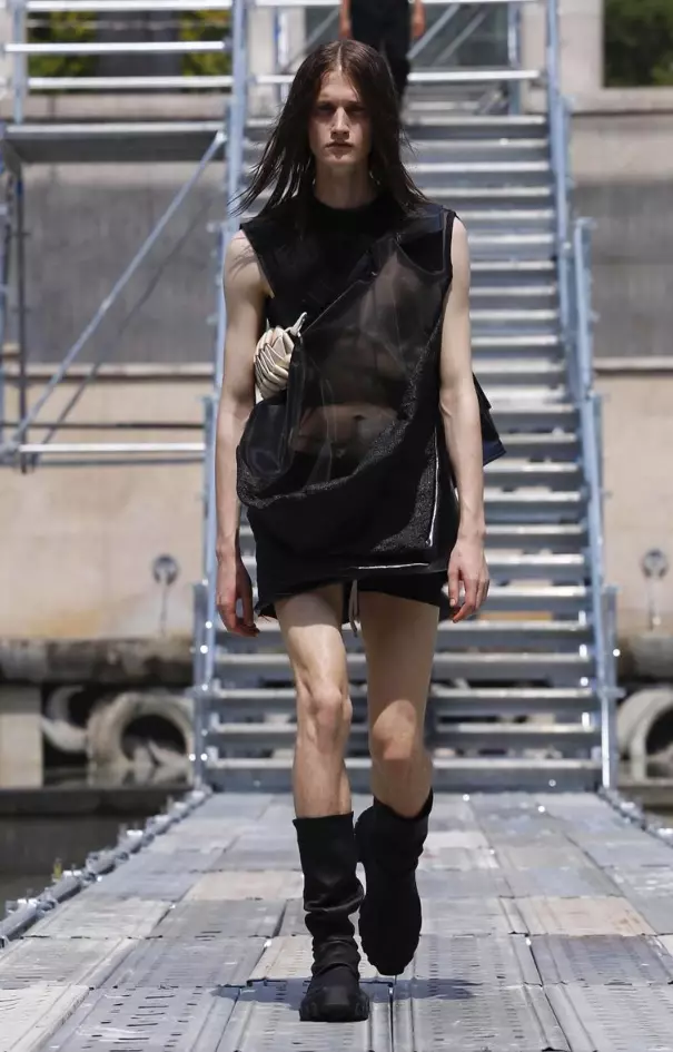 RICK OWENS VESHJE PËR BURRA PRANVERË VERË 2018 PARIS21