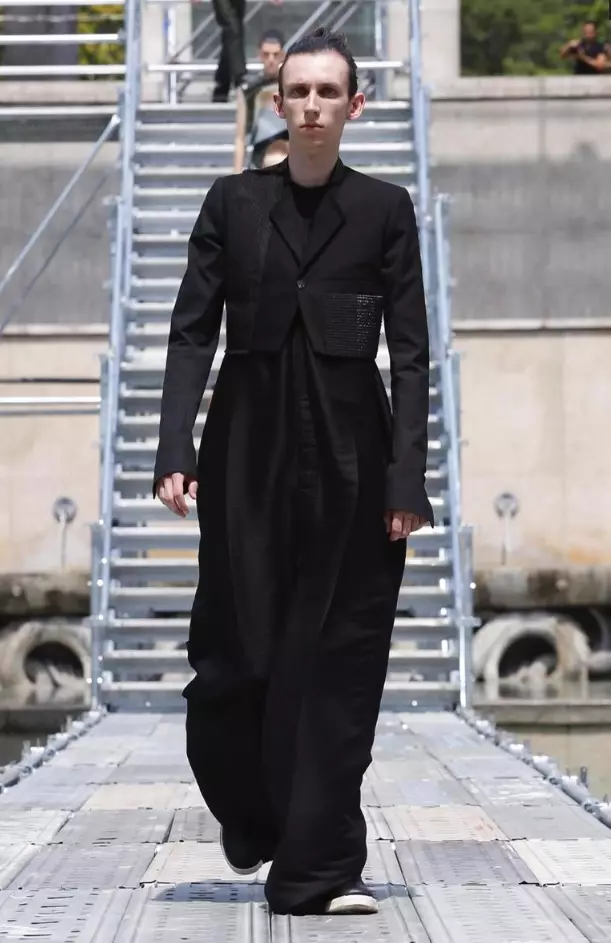 RICK OWENS MIESTEN VAATTEET KEVÄT KESÄ 2018 PARIS22