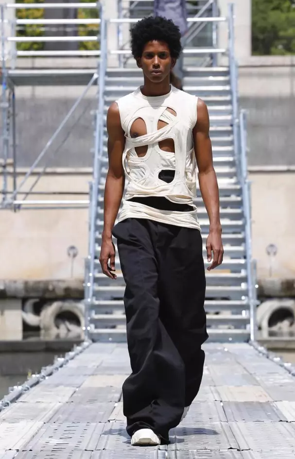 RICK OWENS BĂRBAȚI PRIMAVARĂ 2018 PARIS3