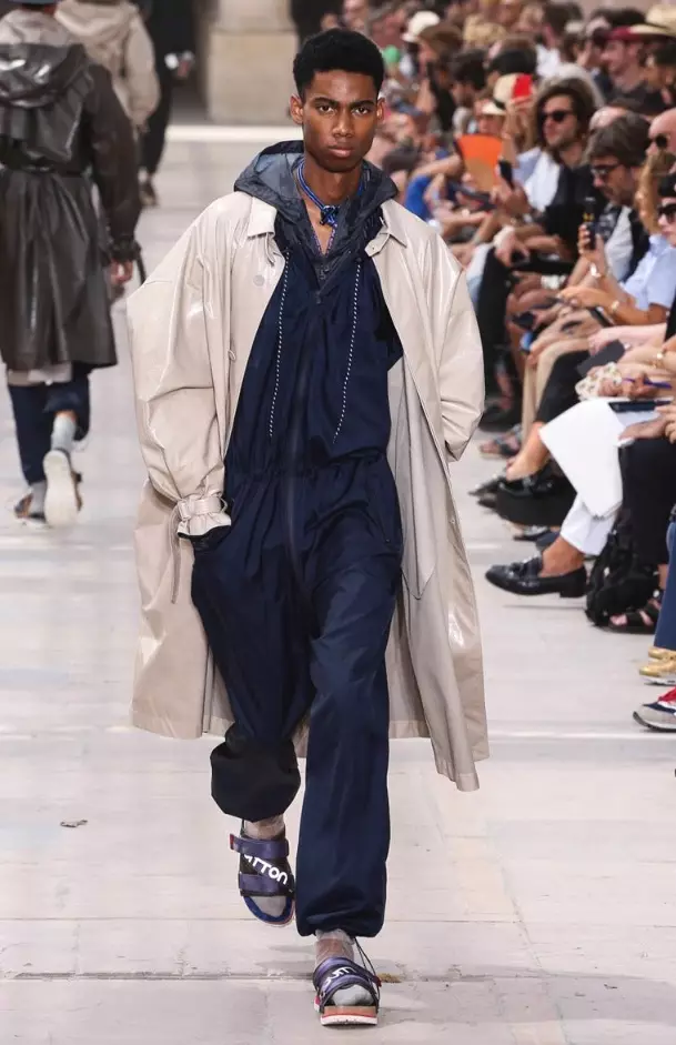 LOUIS VUITTON MENSWEAR SPRING SUMMER 2018 PARIS24