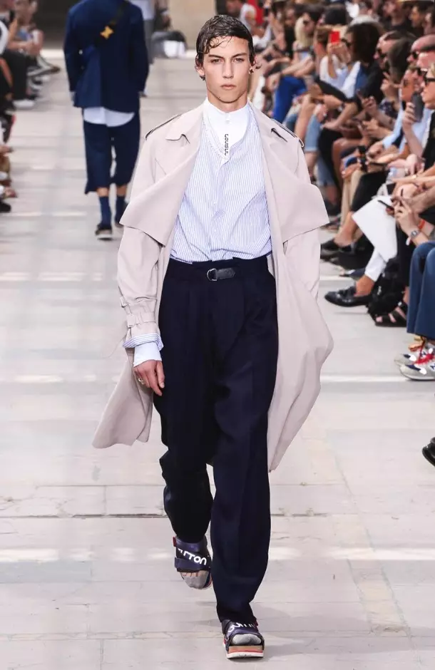 LOUIS VUITTON MENSWEAR פרילינג זומער 2018 PARIS40