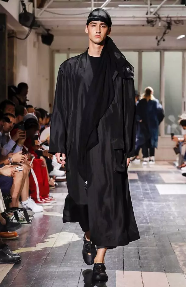 VESHJE PËR BURRA YOHJI YAMAMOTO PRANVERË VERË 2018 PARIS29