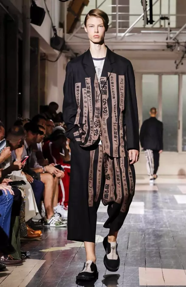 VESHJE PËR BURRA YOHJI YAMAMOTO PRANVERË VERË 2018 PARIS35