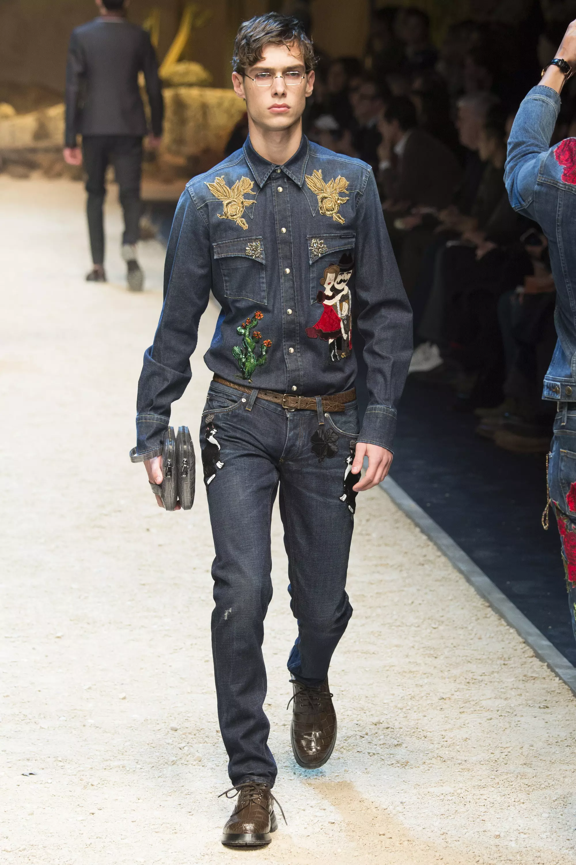 Dolce Gabbana FW 16 Milán (48)