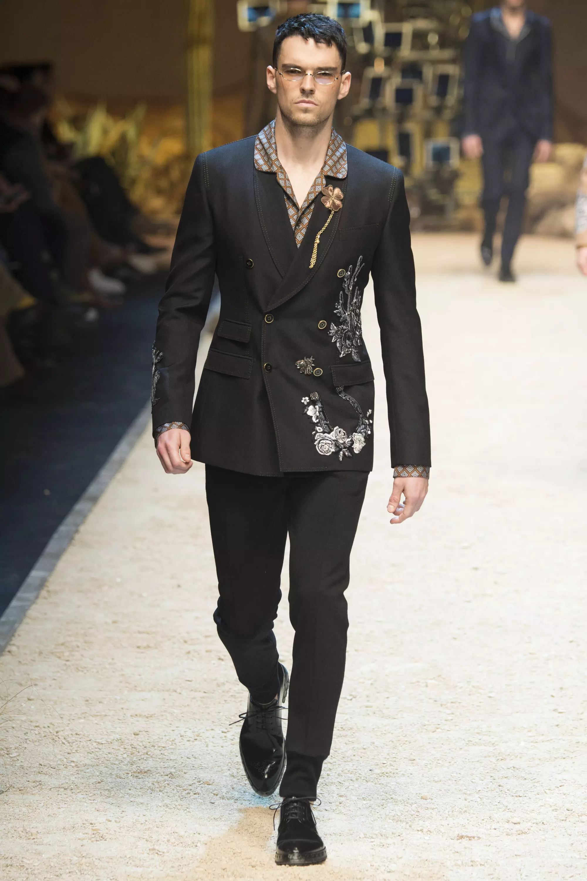 Dolce Gabbana FW 16 Милан (59)