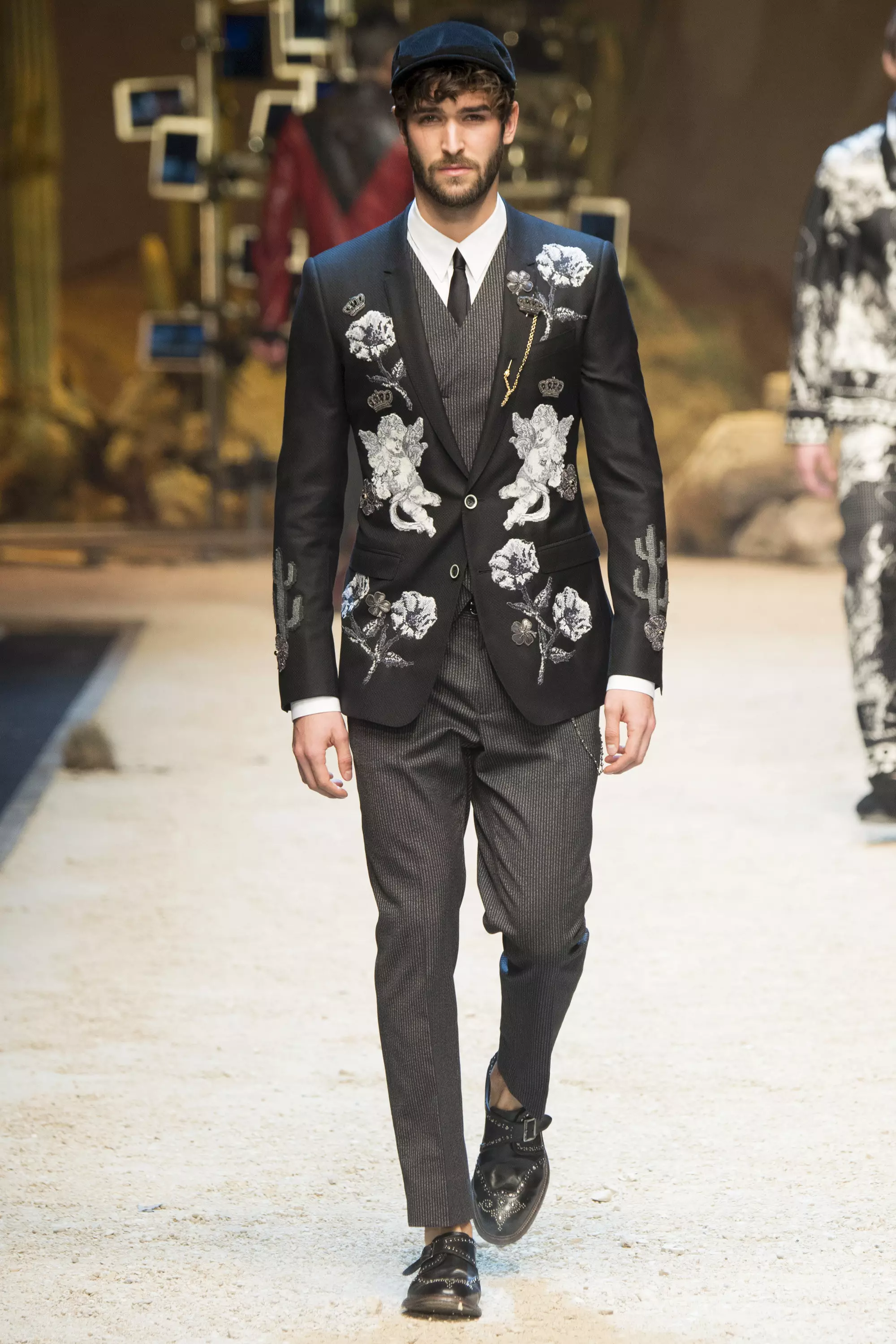 Dolce Gabbana FW 16 Мілан (74)