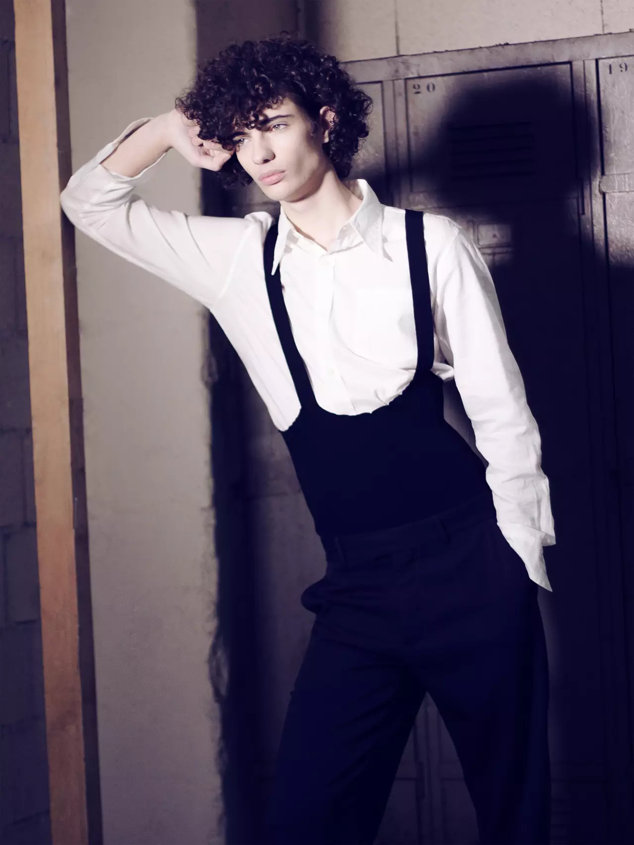 Elle Men Hong Kong #17 2015년 1월 사진 작가: Syed Munawir 스타일리스트: Andrea De Saint Andrieu