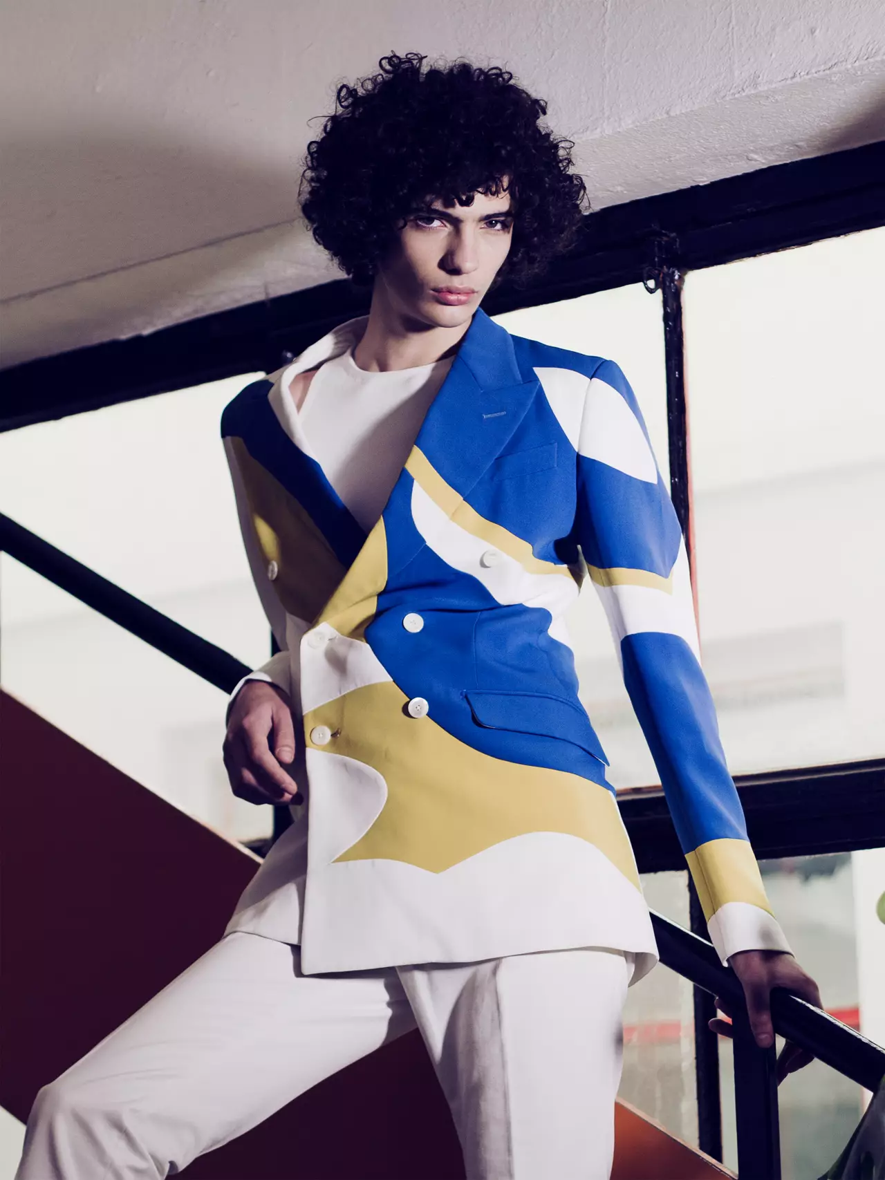 Elle Men Gonkong # 17-nji ýanwar 2015 Suratçy: Saýed Munawir stilisti: Andrea De Saint Andrieu