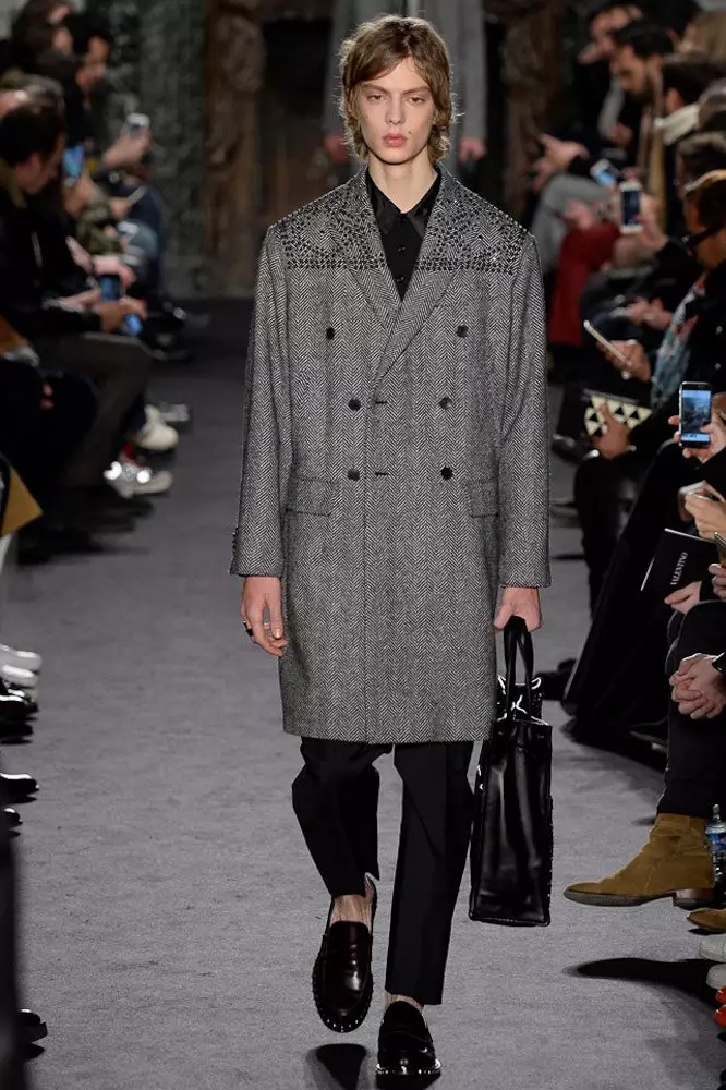 வாலண்டினோ FW 16 பாரிஸ் (8)