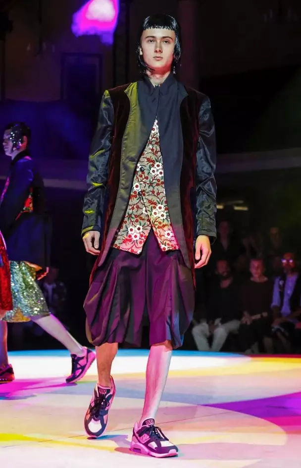 COMME DES GARCONS HOMME PLUS VĪRIEŠU APĢĒRBS 2018. gada PAVASARA VASARĀ PARIS9