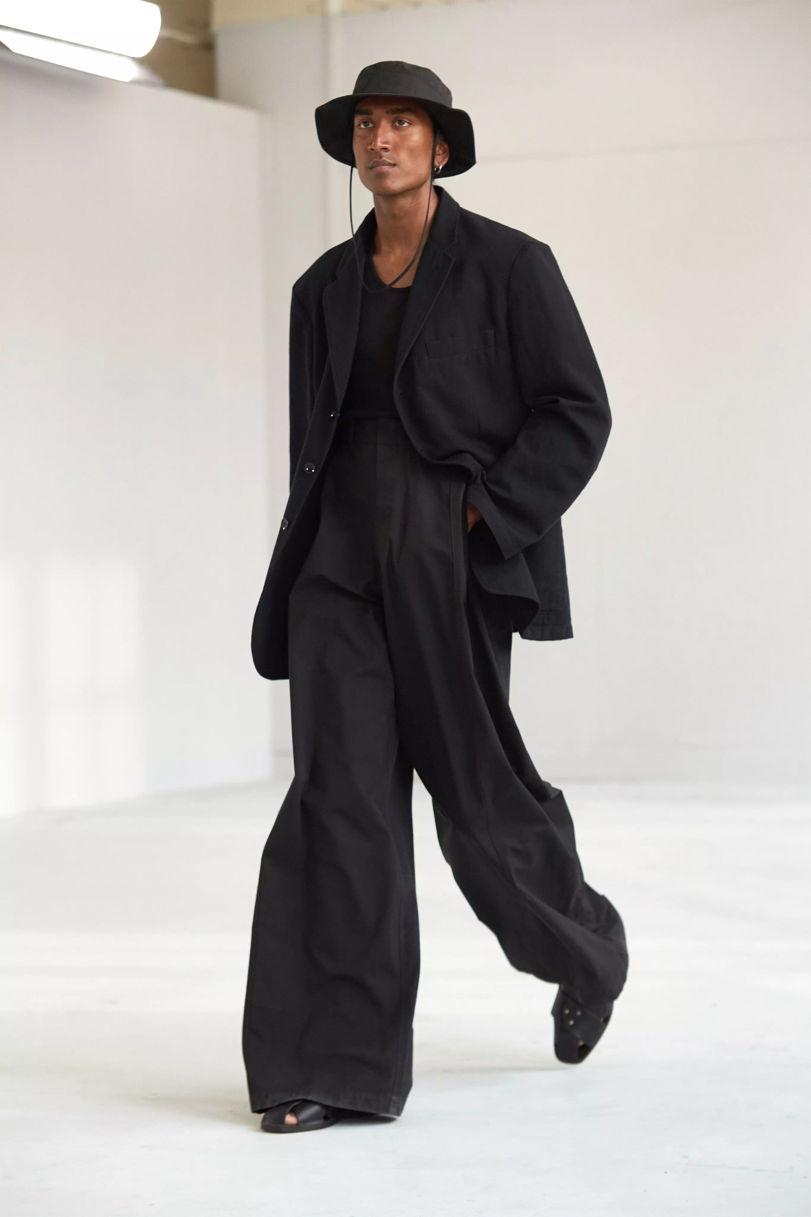 Lemaire Menswear Prentan/Ete 2021 Paris 54809_11