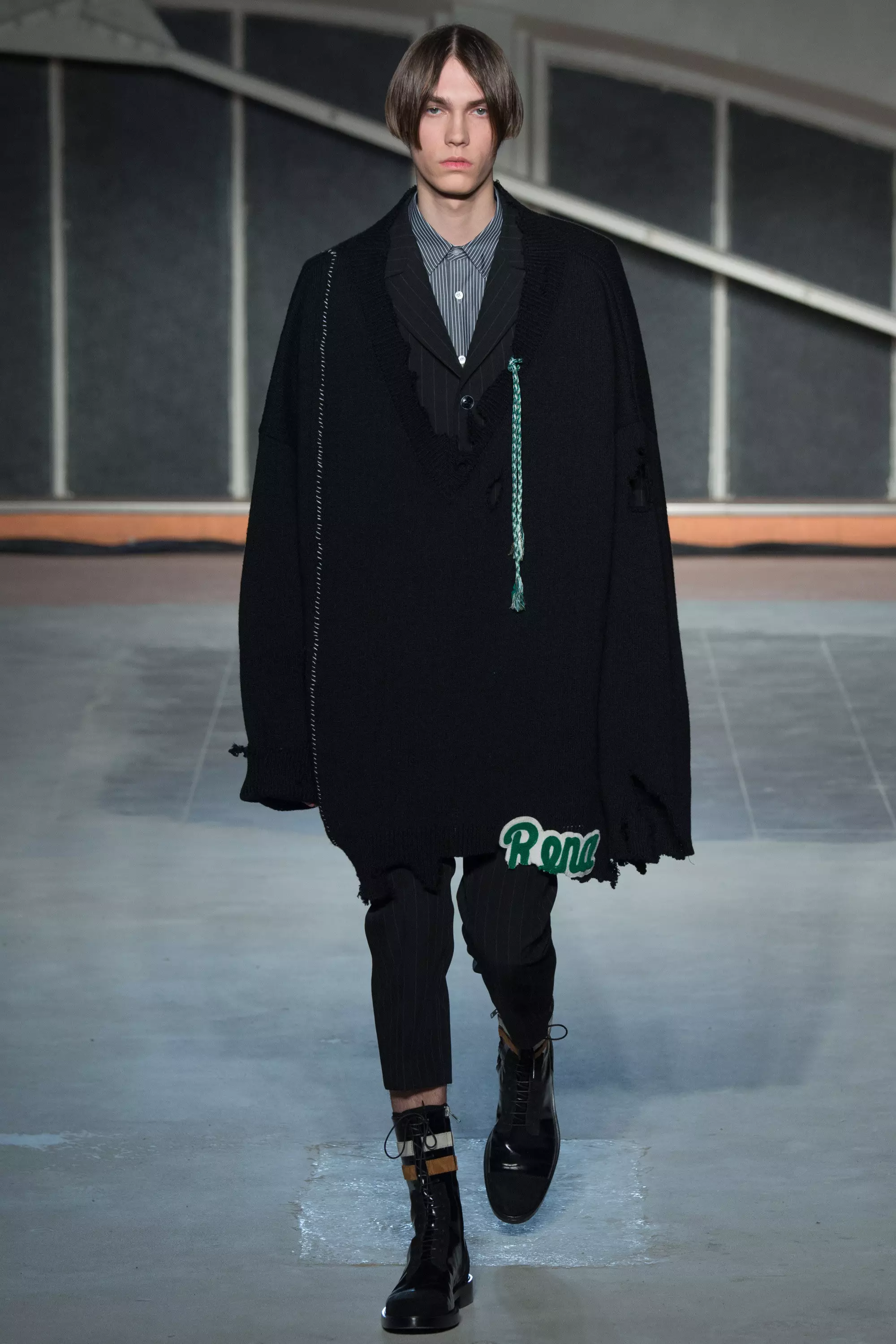 راف سيمونز FW16 باريس (23)