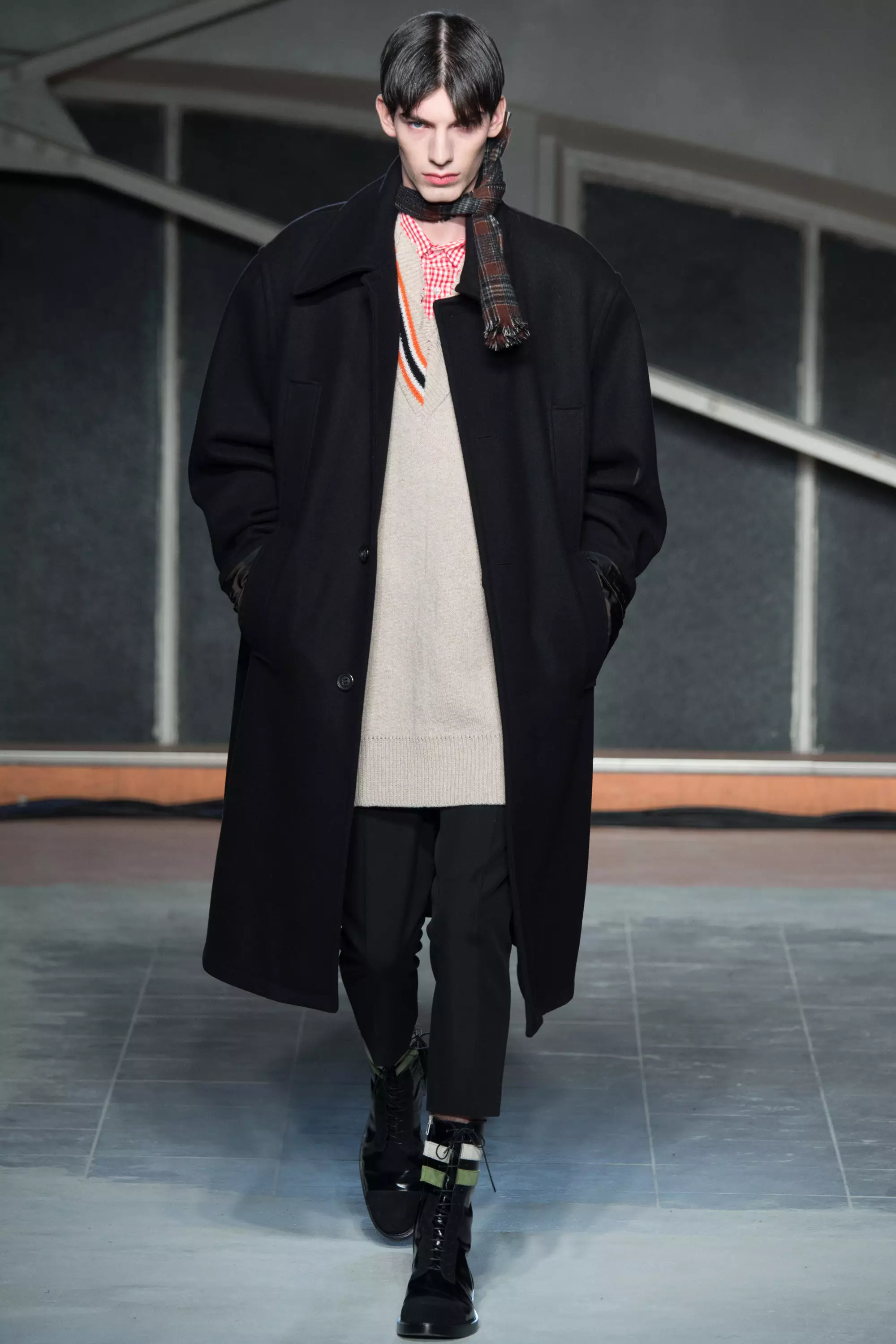 ラフ・シモンズFW16パリ（4）