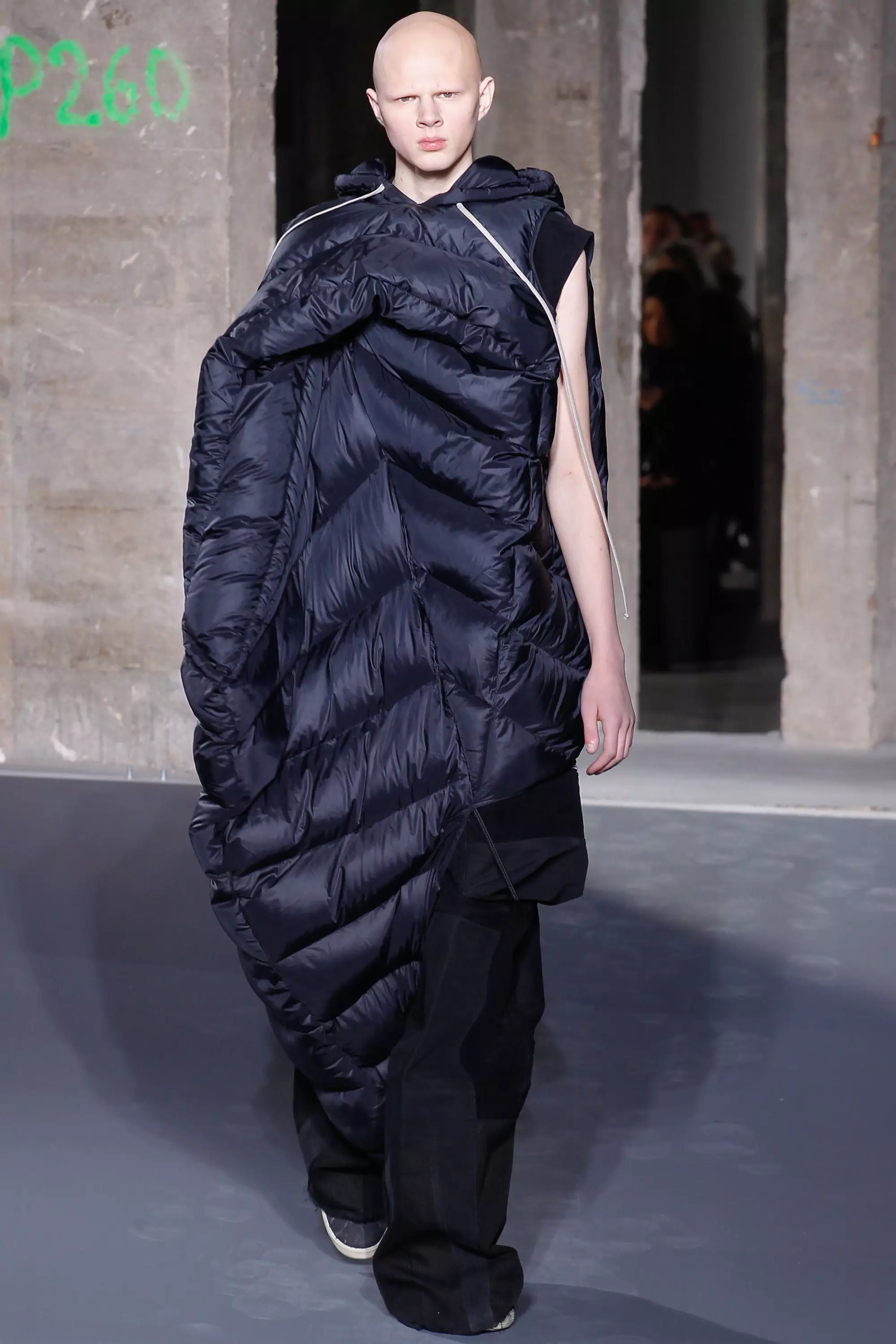 Rick Owens FW16 Parijs (41)